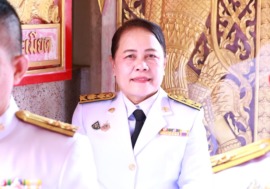 อบจ.ตาก เข้าร่วมพิธีเจริญพระพุทธมนต์และทำบุญตักบาตรถวายพระราชกุศล (ข้าวสาร อาหารแห้ง) เฉลิมพระเกียรติสมเด็จพระนางเจ้าสิริกิติ์ พระบรมราชินีนาถ พระบรมราชชนนีพันปีหลวง เนื่องในโอกาสวันเฉลิม