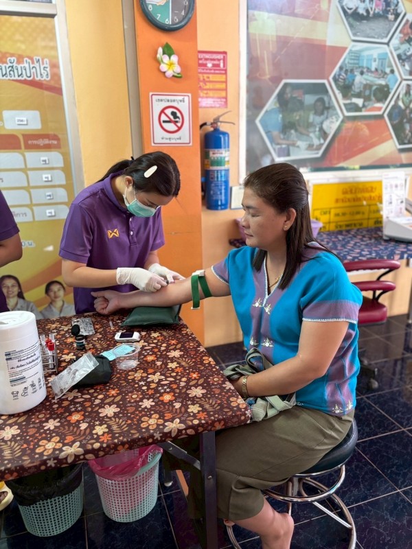 19 ส.ค.68 รพ.สต.บ้านสันป่าไร่ ให้บริการ เจาะเลือด ตรวจวัดความดันโลหิต ผู้ป่วย NCD กลุ่มที่ 3 (โรคความดันโลหิตสูง) จำนวน 52 ราย