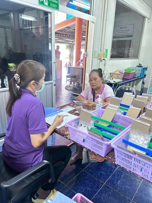 26 ส.ค.68 รพ.สต.บ้านสันป่าไร่ จ่ายยาให้แก่ผู้ป่วยโรคความดันโลหิตสูง จำนวน 52 ราย , ทบทวนความเข้าใจเรื่องการทานยา และ นับจำนวนยาก่อนผู้ป่วยกลับบ้าน