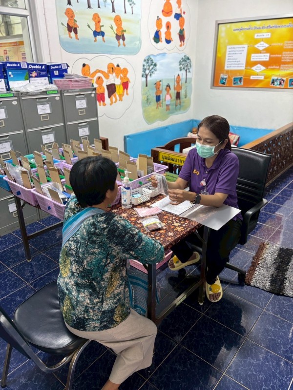 26 ส.ค.68 รพ.สต.บ้านสันป่าไร่ จ่ายยาให้แก่ผู้ป่วยโรคความดันโลหิตสูง จำนวน 52 ราย , ทบทวนความเข้าใจเรื่องการทานยา และ นับจำนวนยาก่อนผู้ป่วยกลับบ้าน