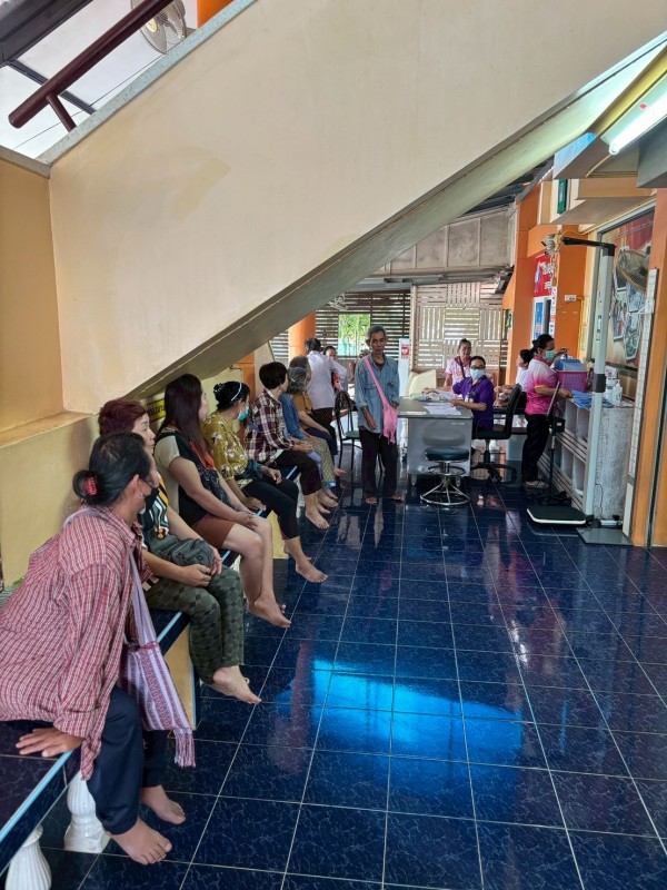 26 ส.ค.68 รพ.สต.บ้านสันป่าไร่ จ่ายยาให้แก่ผู้ป่วยโรคความดันโลหิตสูง จำนวน 52 ราย , ทบทวนความเข้าใจเรื่องการทานยา และ นับจำนวนยาก่อนผู้ป่วยกลับบ้าน