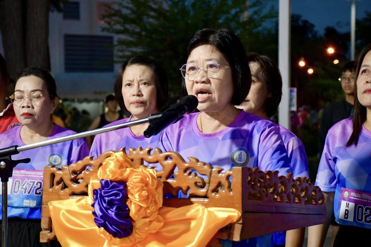 นายกจอย (นายก อบจ.ตาก) เปิดกิจกรรมเดิน - วิ่ง เพื่อประชาชน เสริมสร้างสุขภาพและพลานามัยที่ดี ประจำปี 2568