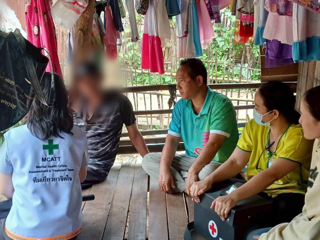 5 กันยายน 2568 นางอัจฉรา ทวีเกื้อกูลกิจ นายกองค์การบริหารส่วนจังหวัดตาก มอบหมายให้ รพ.สต.บ้านสันป่าไร่ โดยนางเสาร์แก้ว อ่วมพิทยา เจ้าพนักงานสาธารณสุข ร่วมกับ จนท.กลุ่มงานจิตเวชและยาเสพติด รพ.แม่ระมาด และเครือข่ายคนต่อชีวิต ม.3 บ้านป่าไร่เหนือ เยี่ยมบ้านกล