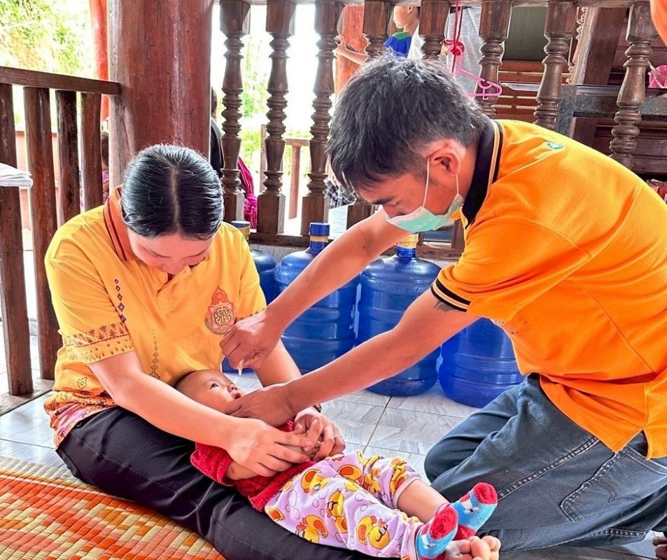 1 ก.ย.2568 รพ.สต.บ้านสันป่าไร่ ออกหน่วยให้บริการฉีดวัคซีนเด็กอายุ 2 เดือน ถึง 4 ปี , นักเรียนหญิงชั้น ป.5 และ นักเรียนชั้น ป.6 เขตพื้นที่ สสช.ห้วยกระทิง ( หมู่ 6 ต.พระธาตุ) รวม 21 ราย พร้อมทั้ง เจาะเลือดตรวจความเข้มข้นของเลือด(hct) และ จ่ายยา para syr , f