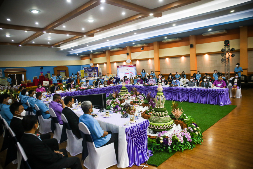 นายก อบจ.ตาก เข้าร่วมการประเมินสถานศึกษาเพื่อรับรางวัลพระราชทาน ระดับการศึกษาขั้นพื้นฐาน โรงเรียนมัธยมศึกษาขนาดใหญ่ ประจำปีการศึกษา 2564