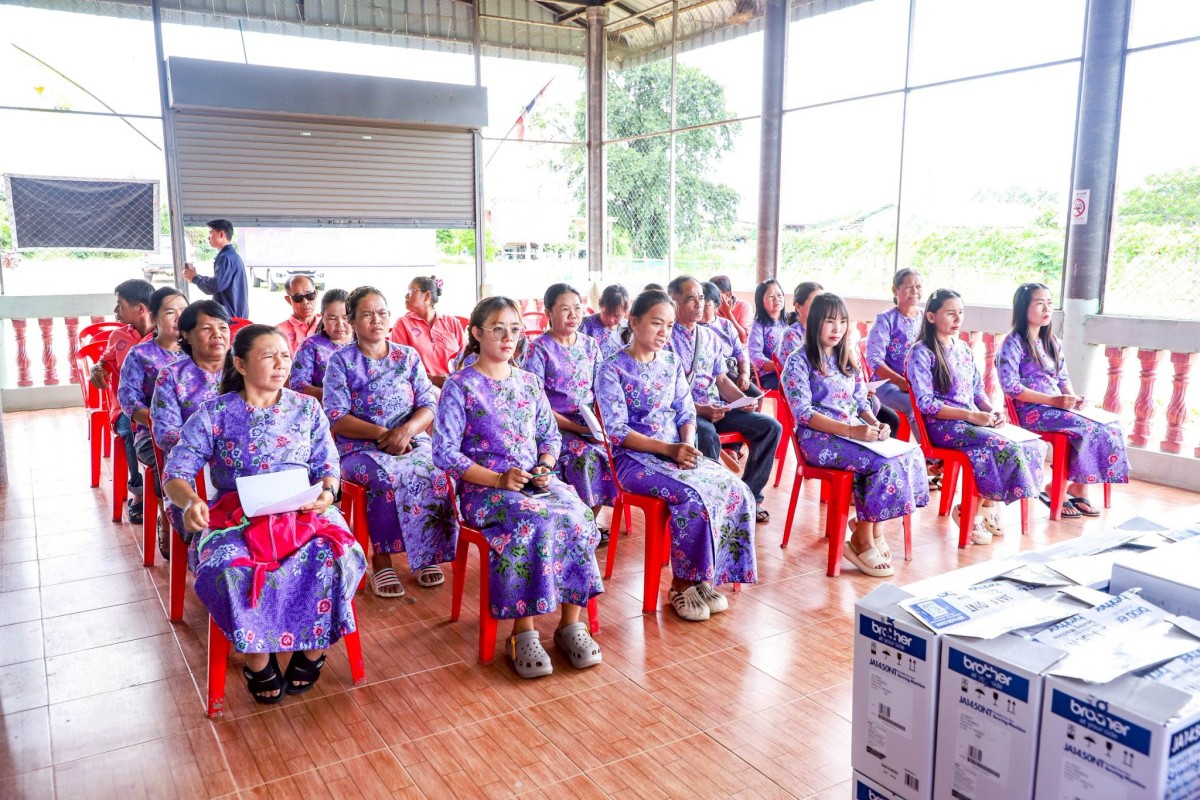 นายก อบจ.ตาก (นายกจอย) เป็นประธานในพิธีมอบเครื่องมือพื้นฐานชุดการฝึก (เครื่องมือทำมาหากิน) เพื่อการประกอบอาชีพ