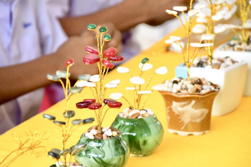 อบจ.ตาก มอบสื่อการเรียนการสอนงบประมาณ 230,000 บาท ให้โรงเรียนบ้านท่าอาจ 