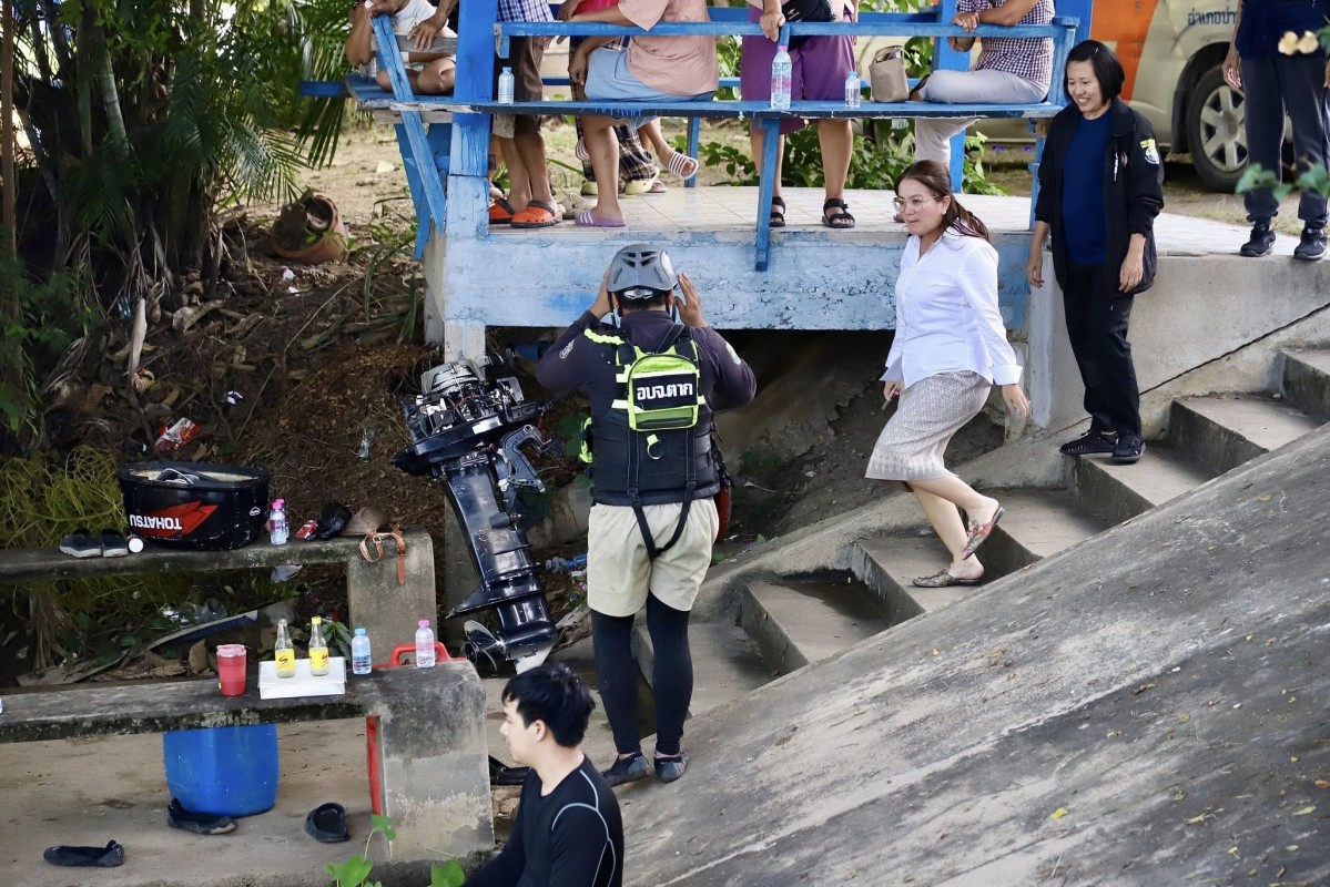 (นายกจอย) นายก อบจ.ตาก ลงพื้นที่ตรวจติดตามสถานการณ์ และให้กำลังใจ เจ้าหน้าที่ผู้ปฏิบัติงานในภารกิจค้นหาเด็กสูญหาย พลัดตกแม่น้ำปิงวันที่ 3