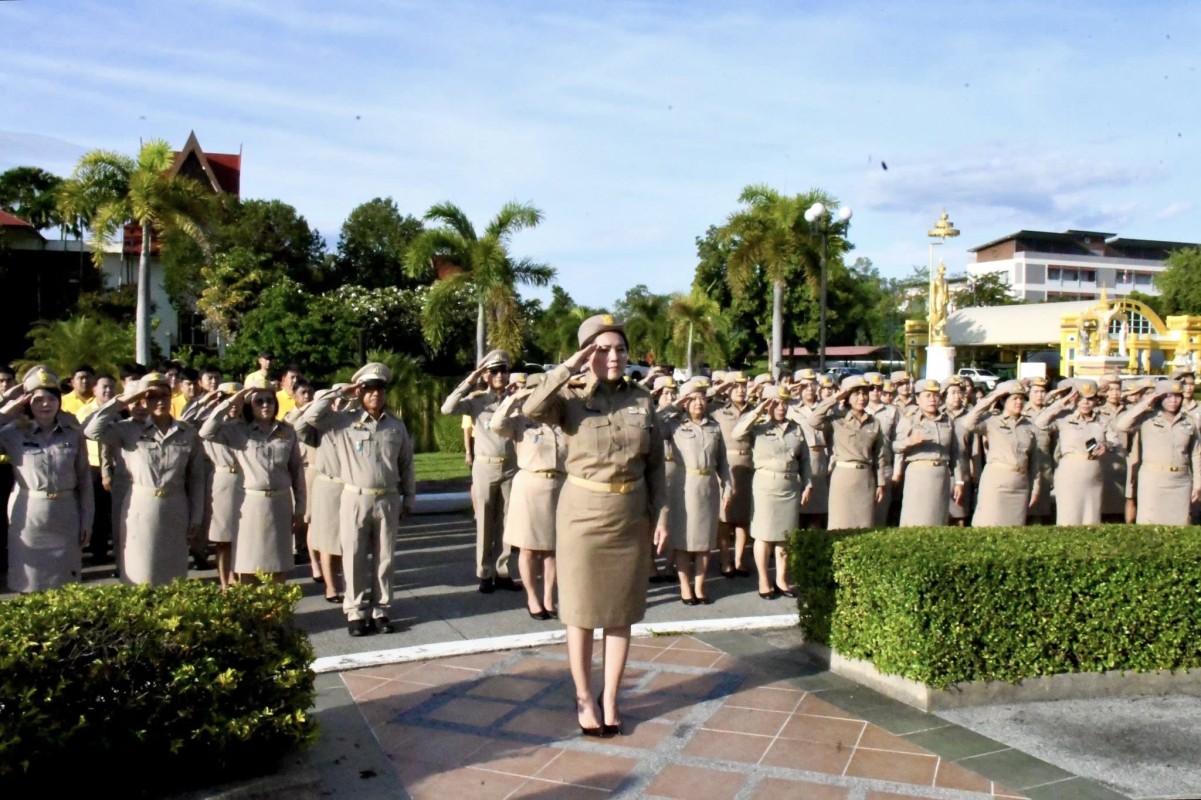 นายก อบจ.ตาก นำข้าราชการ พนักงานจ้าง ลูกจ้าง ในสังกัด อบจ.ตาก จัดกิจกรรมเนื่องในวันพระราชทานธงชาติไทย 28 กันยายน 2568