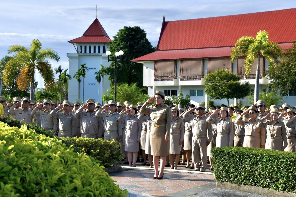 นายก อบจ.ตาก นำข้าราชการ พนักงานจ้าง ลูกจ้าง ในสังกัด อบจ.ตาก จัดกิจกรรมเนื่องในวันพระราชทานธงชาติไทย 28 กันยายน 2568