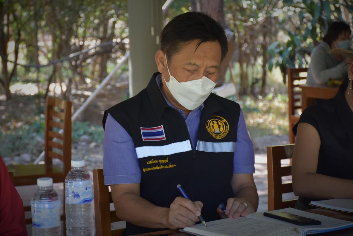 นายกองค์การบริหารส่วนจังหวัดตาก ในฐานะผู้อำนวยการอุทยานธรณีไม้กลายเป็นหินตากลงพื้นที่เพื่อหารือแนวทางการพัฒนาและประชาสัมพันธ์ การท่องเที่ยวเชิงธรณีวิทยา ณ อุทยานแห่งชาติดอยสอยมาลัย - ไม้กลายเป็นหิน จังหวัดตาก