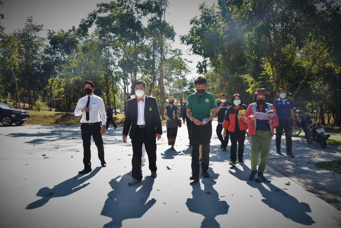 นายกองค์การบริหารส่วนจังหวัดตาก ในฐานะผู้อำนวยการอุทยานธรณีไม้กลายเป็นหินตากลงพื้นที่เพื่อหารือแนวทางการพัฒนาและประชาสัมพันธ์ การท่องเที่ยวเชิงธรณีวิทยา ณ อุทยานแห่งชาติดอยสอยมาลัย - ไม้กลายเป็นหิน จังหวัดตาก