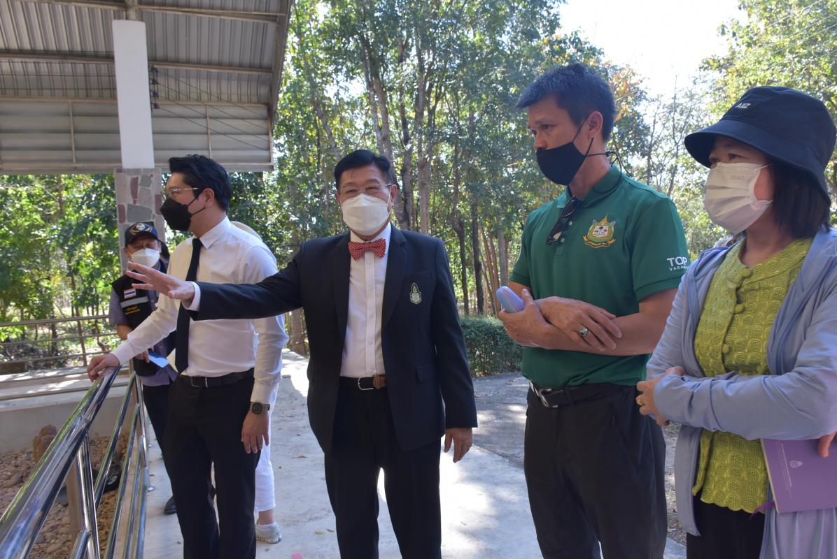 นายกองค์การบริหารส่วนจังหวัดตาก ในฐานะผู้อำนวยการอุทยานธรณีไม้กลายเป็นหินตากลงพื้นที่เพื่อหารือแนวทางการพัฒนาและประชาสัมพันธ์ การท่องเที่ยวเชิงธรณีวิทยา ณ อุทยานแห่งชาติดอยสอยมาลัย - ไม้กลายเป็นหิน จังหวัดตาก