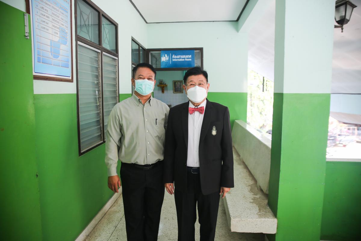 นายกองค์การบริหารส่วนจังหวัดตาก พร้อมด้วย คณะผู้บริหารและเจ้าหน้าที่ องค์การบริหารส่วนจังหวัดตาก ลงพื้นที่ตรวจเยี่ยมและให้กำลังใจเจ้าหน้าที่ผู้ปฏิบัติงาน ตามแผนการตรวจเยี่ยมพื้นที่ สถานีอนามัยเฉลิมพระเกียรติฯ และโรงพยาบาลส่งเสริมสุขภาพตำบล