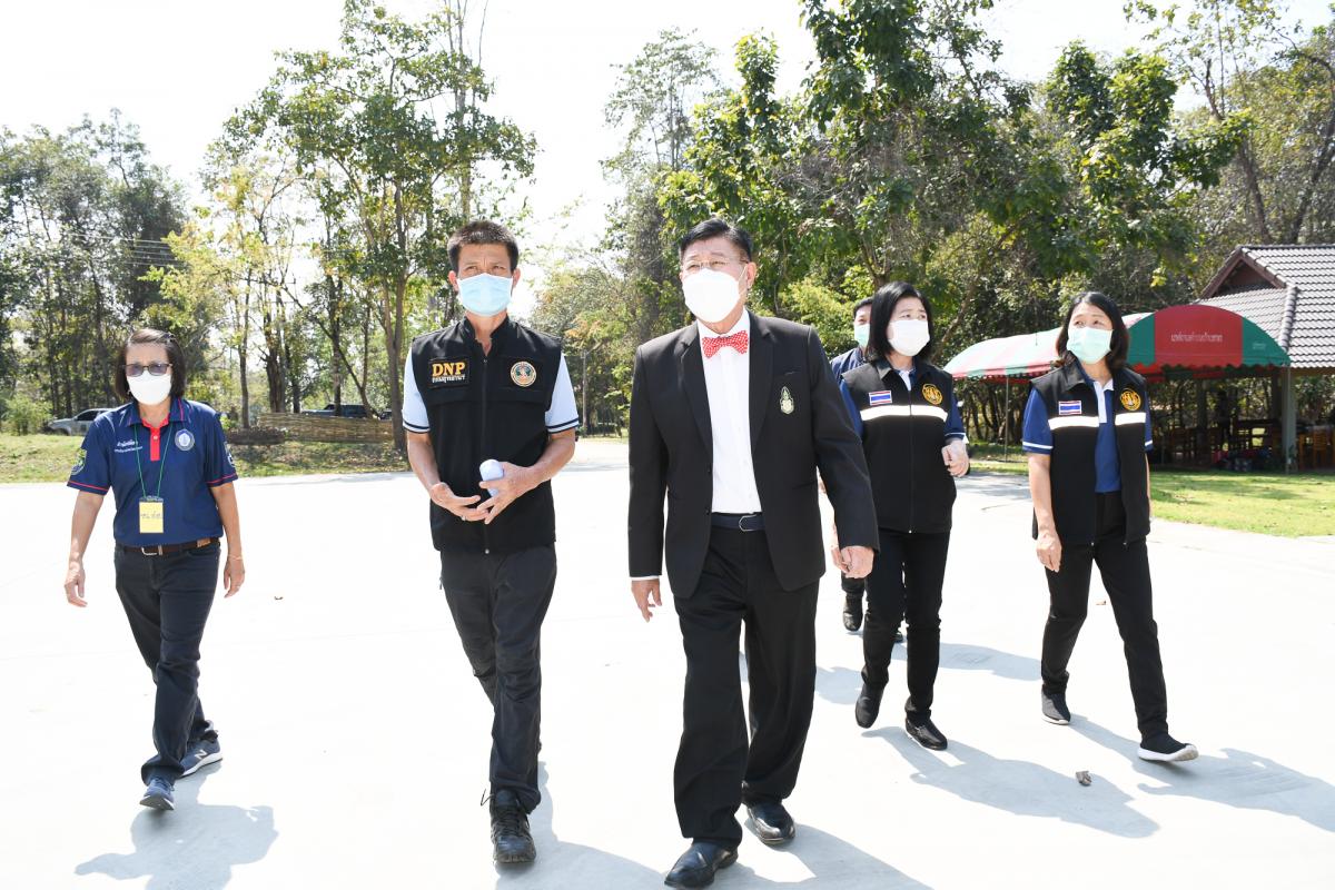 นายณัฐวุฒิ ทวีเกื้อกูลกิจ นายกองค์การบริหารส่วนจังหวัดตาก ในฐานะผู้อำนวยการอุทยานธรณีไม้กลายเป็นหินตาก เป็นประธานในพิธีเปิดโครงการอบรมมัคคุเทศก์คืนถิ่น รุ่นที่ 1 ประจำปีงบประมาณ พ.ศ. 2565