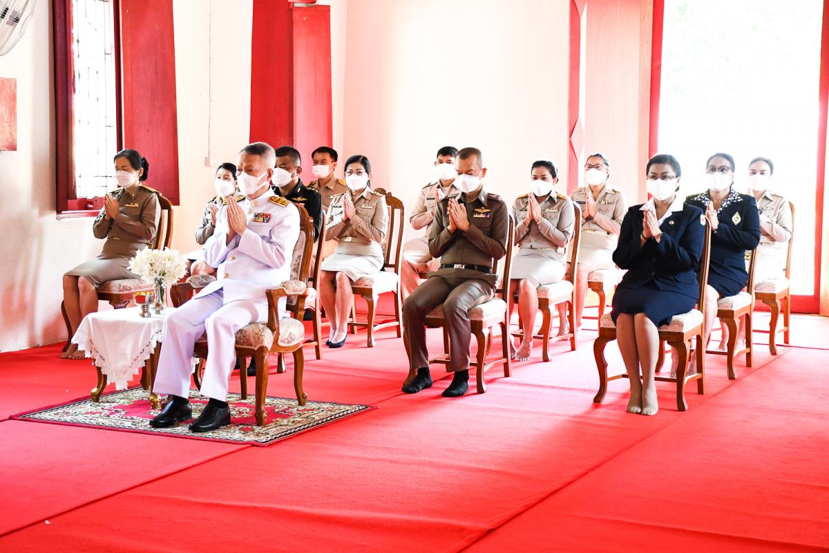 นายณัฐวุฒิ ทวีเกื้อกูลกิจ นายกองค์การบริหารส่วนจังหวัดตาก มอบหมายให้ นางวันทนา วิรัชเกษม รองปลัดองค์การบริหารส่วนจังหวัดตาก เป็นผู้แทนเข้าร่วมพิธีถวายภัตตาหารเพลและสิ่งของพระราชทาน แด่พระภิกษุสามเณร ในการสอบบาลีสนามหลวง