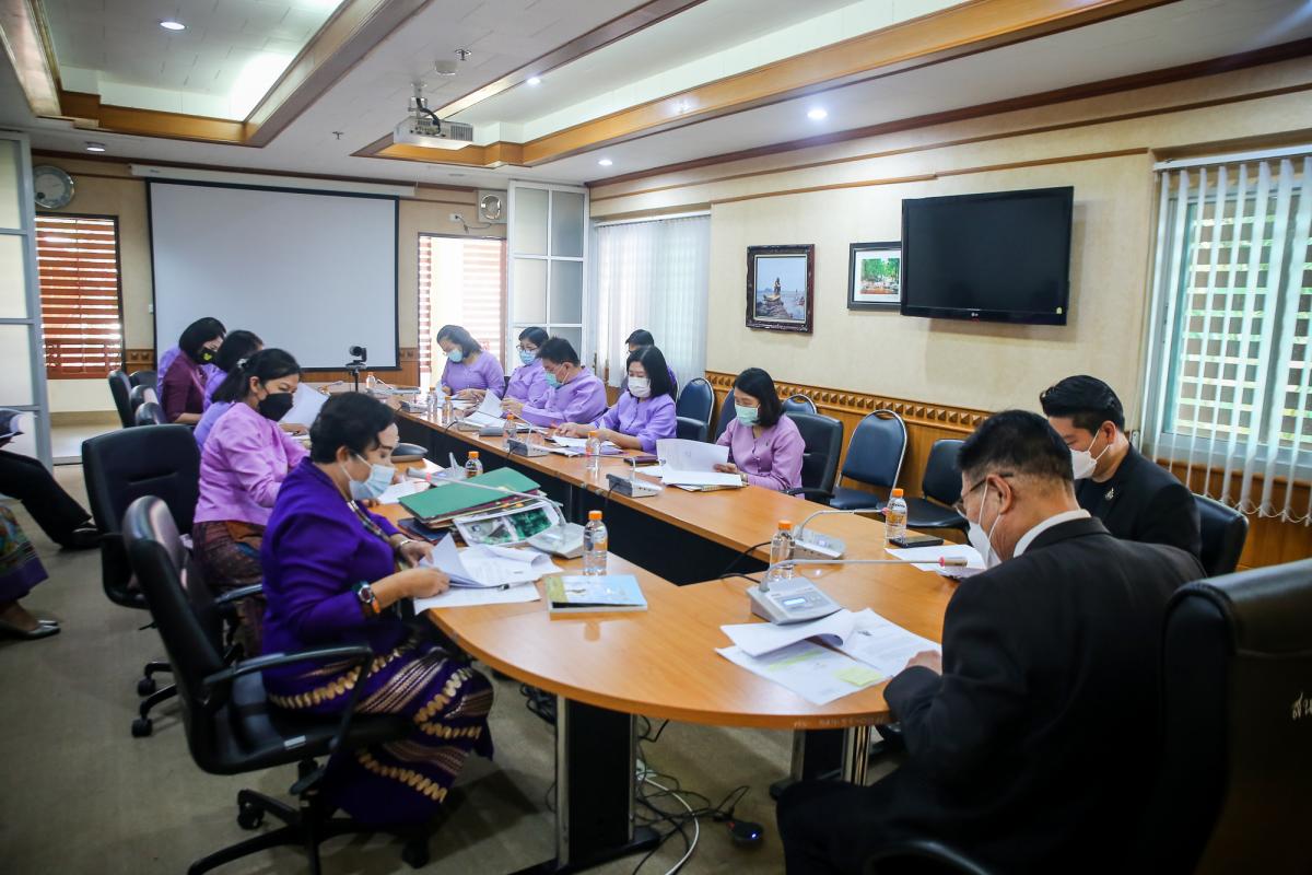 การประชุมปรึกษาหารือเตรียมความพร้อมการจัดงานบันทึกสถิติโลกไม้กลายเป็นหินที่ยาวที่สุดในโลก Guinness World Records (GWR)