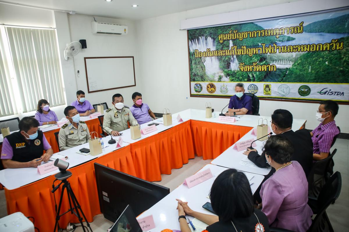 นายก อบจ.ตาก ในฐานะ ผู้อำนวยการอุทยานธรณีไม้กลายเป็นหินตาก เข้าร่วมการประชุมหารือเตรียมความพร้อมการจัดงานบันทึกสถิติโลกไม้กลายเป็นหินที่ยาวที่สุดในโลก Guinness World Records (GWR)