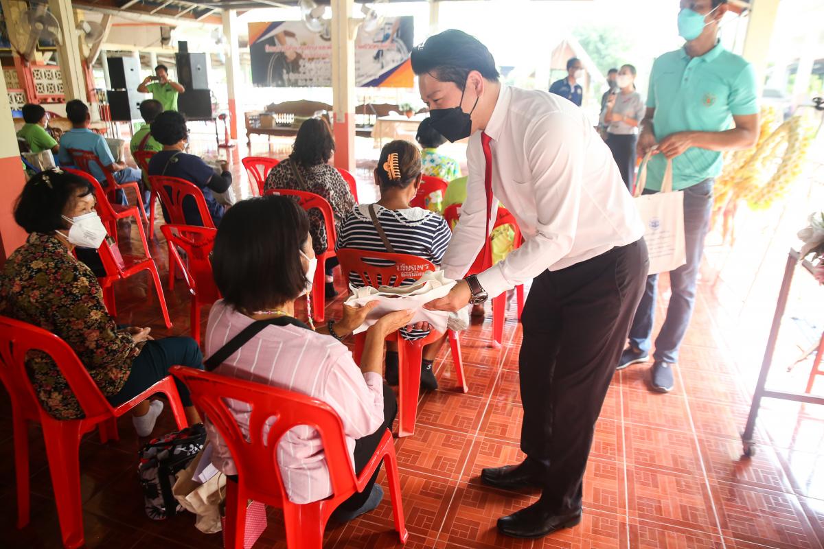 รองนายกองค์การบริหารส่วนจังหวัดตาก เป็นประธานในพิธีเปิดโครงการฝึกอบรมทักษะและพัฒนาคุณภาพชีวิตคนพิการ ประจำปีงบประมาณ พ.ศ. 2565 รุ่นที่ 2