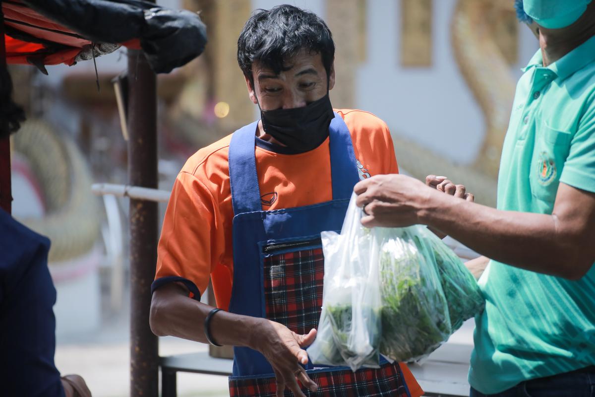 รองนายกองค์การบริหารส่วนจังหวัดตาก เป็นประธานในพิธีเปิดโครงการฝึกอบรมทักษะและพัฒนาคุณภาพชีวิตคนพิการ ประจำปีงบประมาณ พ.ศ. 2565 รุ่นที่ 2