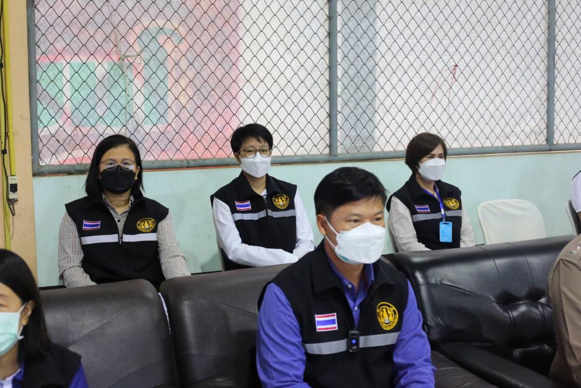 นายก อบจ.ตาก นำทีม ส่งมอบถุงยังชีพ ณ อำเภอวังเจ้า