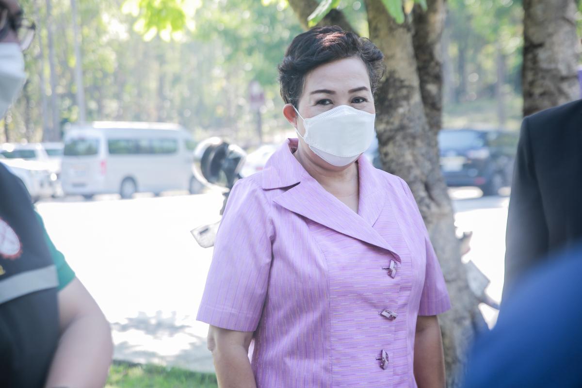 นายกองค์การบริหารส่วนจังหวัดตาก ในฐานะผู้อำนวยการอุทยานธรณีไม้กลายเป็นหินตากร่วมประชุมกับคณะกรมทรัพยากรธรณีเพื่อหารือเรื่องการจัดงาน บันทึกสถิติโลก “ไม้กลายเป็นหินที่ยาวที่สุดในโลก” ต่อ Guinness World Records