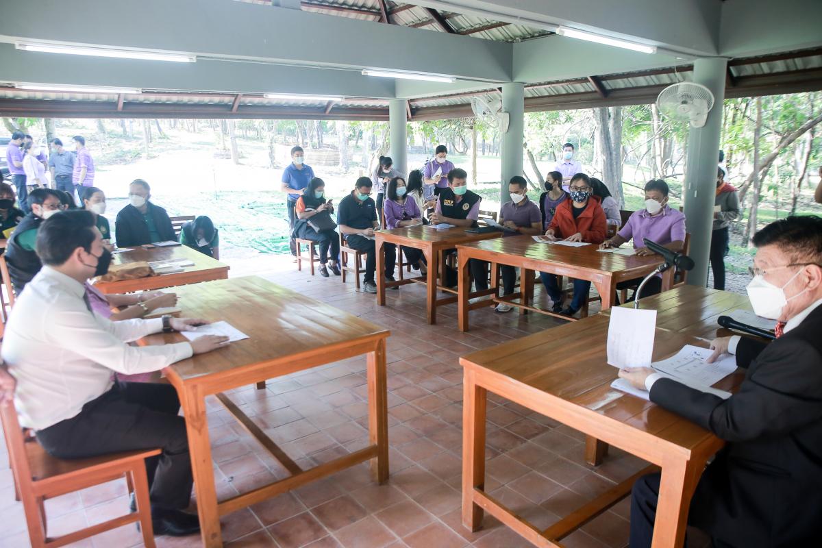 นายกองค์การบริหารส่วนจังหวัดตาก ในฐานะผู้อำนวยการอุทยานธรณีไม้กลายเป็นหินตากร่วมประชุมกับคณะกรมทรัพยากรธรณีเพื่อหารือเรื่องการจัดงาน บันทึกสถิติโลก “ไม้กลายเป็นหินที่ยาวที่สุดในโลก” ต่อ Guinness World Records