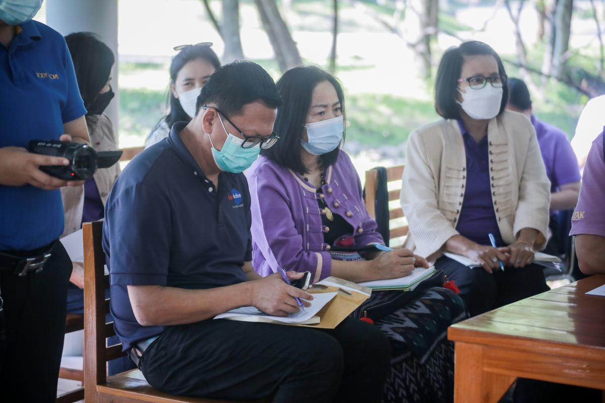 นายกองค์การบริหารส่วนจังหวัดตาก ในฐานะผู้อำนวยการอุทยานธรณีไม้กลายเป็นหินตากร่วมประชุมกับคณะกรมทรัพยากรธรณีเพื่อหารือเรื่องการจัดงาน บันทึกสถิติโลก “ไม้กลายเป็นหินที่ยาวที่สุดในโลก” ต่อ Guinness World Records