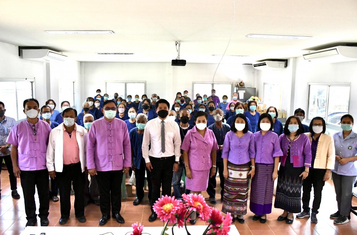 รองนายก อบจ.ตาก เป็นประธานในพิธีเปิดโครงการฝึกอบรมเพื่อส่งเสริมการพัฒนาคุณภาพชีวิตผู้สูงอายุ ประจำปีงบประมาณ พ.ศ. 2565 รุ่นที่ 2