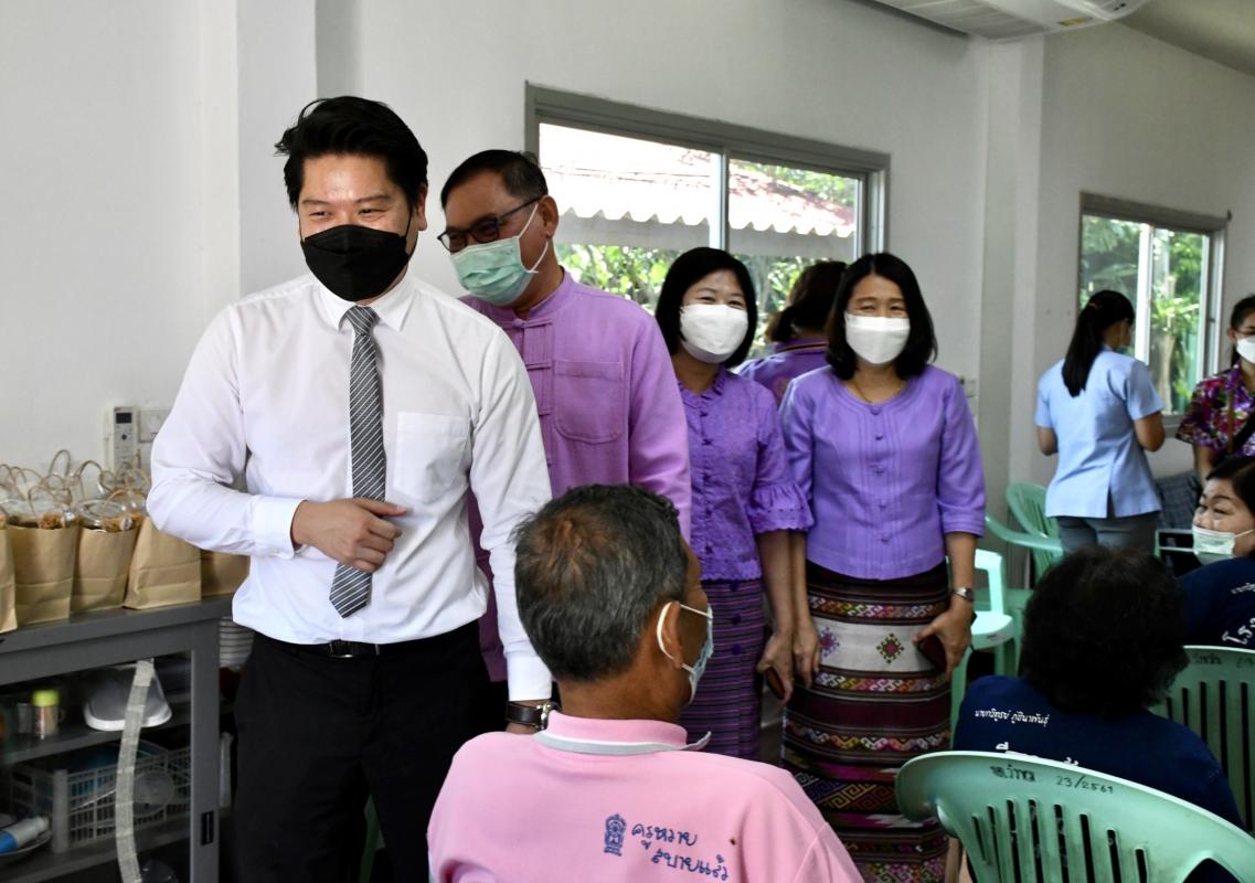 รองนายก อบจ.ตาก เป็นประธานในพิธีเปิดโครงการฝึกอบรมเพื่อส่งเสริมการพัฒนาคุณภาพชีวิตผู้สูงอายุ ประจำปีงบประมาณ พ.ศ. 2565 รุ่นที่ 2