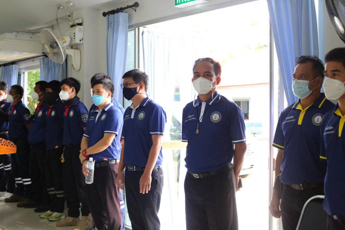 นายก อบจ.ตาก นำทีม ส่งมอบถุงยังชีพ ณ อำเภอบ้านตาก