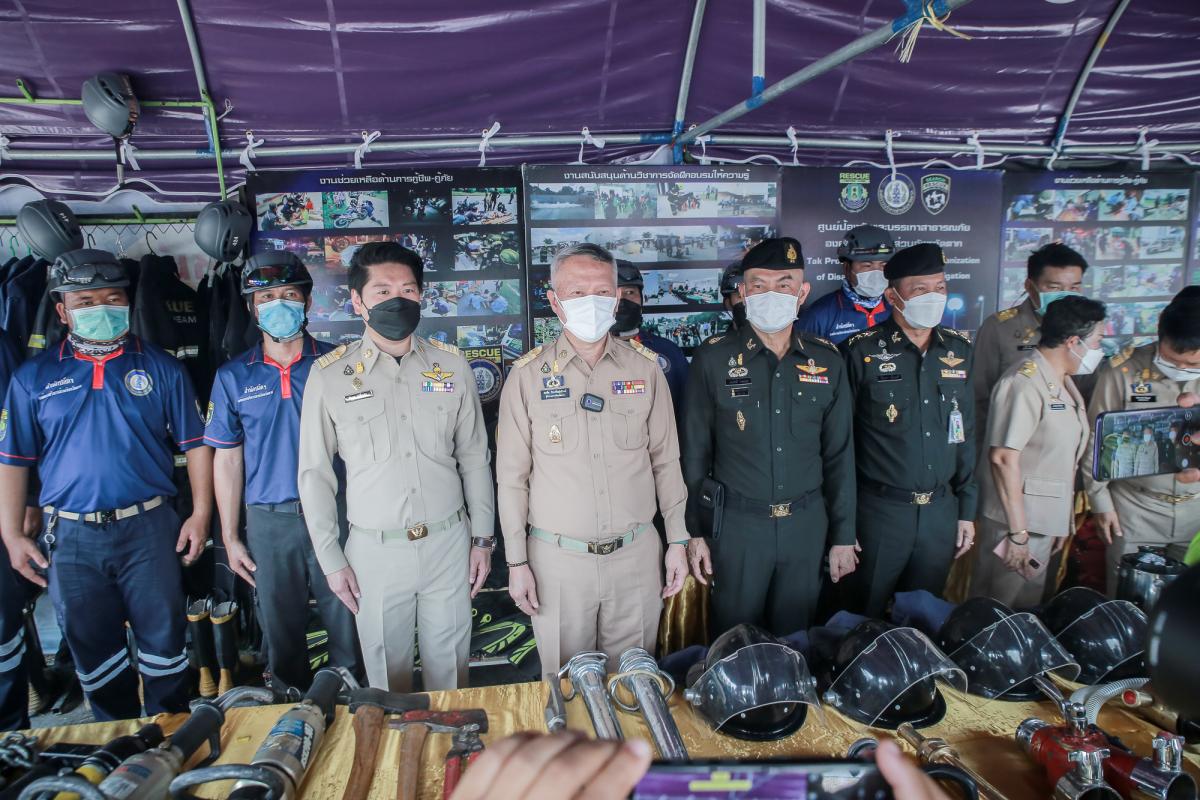 อบจ.ตาก จัดตั้งศูนย์ปฏิบัติการป้องกันและลดอุบัติเหตุทางถนนช่วงเทศกาลสงกรานต์จังหวัดตาก 11-17 เมษายน 2565 "ชีวิตวิถีใหม่ ขับขี่อย่างปลอดภัย ไร้อุบัติเหตุ”