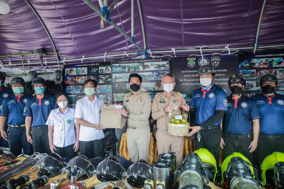 อบจ.ตาก จัดตั้งศูนย์ปฏิบัติการป้องกันและลดอุบัติเหตุทางถนนช่วงเทศกาลสงกรานต์จังหวัดตาก 11-17 เมษายน 2565 "ชีวิตวิถีใหม่ ขับขี่อย่างปลอดภัย ไร้อุบัติเหตุ”