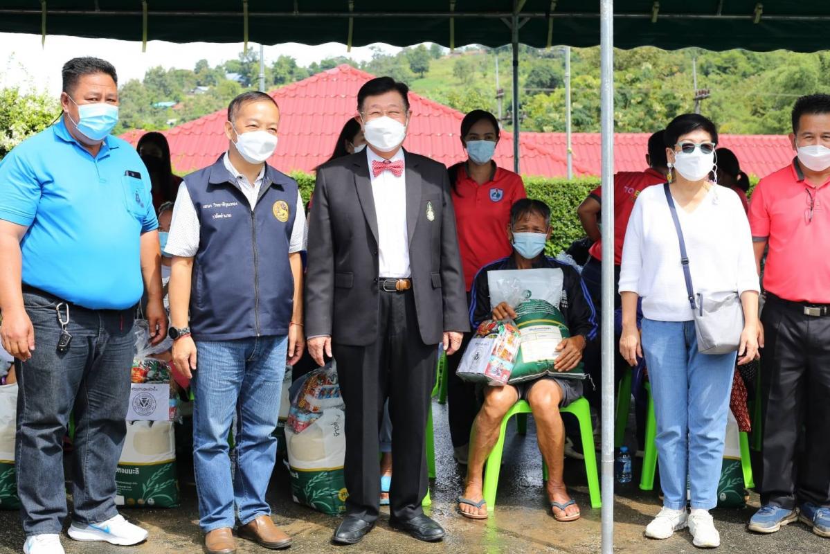 นายก อบจ.ตาก นำทีมลงพื้นที่มอบถุงยังชีพ ในเขตพื้นที่ อำเภออุ้มผาง