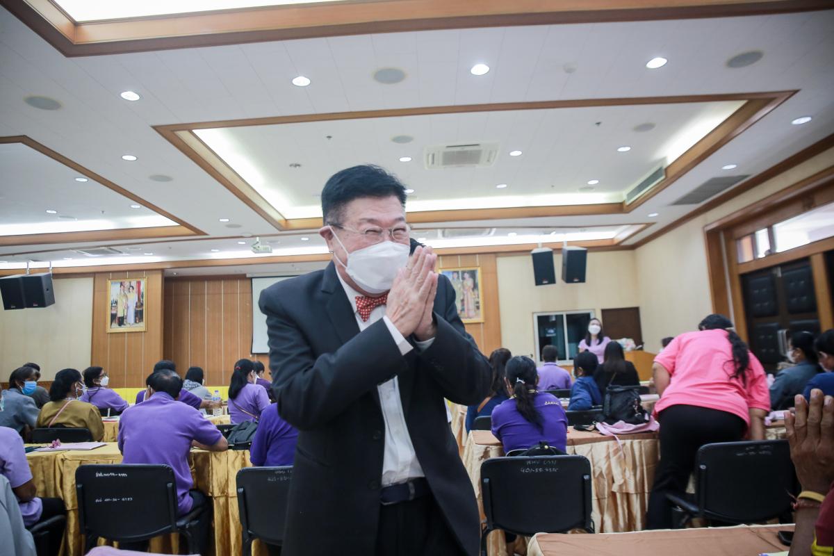 นายกองค์การบริหารส่วนจังหวัดตาก เป็นประธานในพิธีเปิดโครงการฝึกอบรมส่งเสริมการดูแลสุขภาพอนามัยที่ดีของสตรีและบุคคลในครอบครัว ประจำปีงบประมาณ พ.ศ. 2565 พร้อมด้วยว่าที่ ดร.ฑีฆะพล ทวีเกื้อกูลกิจ รองนายกองค์การบริหารส่วนจังหวัดตาก 
