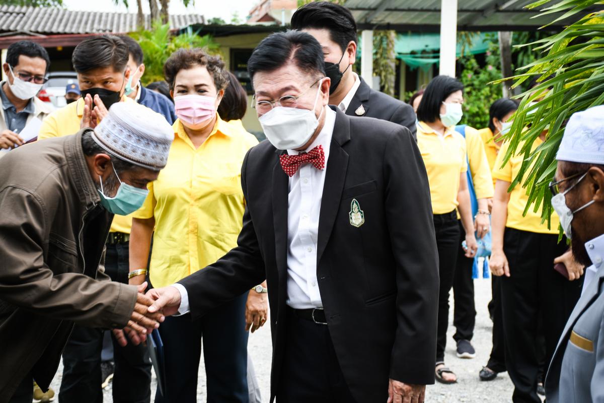 นายณัฐวุฒิ ทวีเกื้อกูลกิจ นายกองค์การบริหารส่วนจังหวัดตาก เป็นประธานในพิธีเปิดโครงการฝึกอบรมส่งเสริมให้ความรู้ด้านการปฏิบัติตามหลักศาสนาอิสลาม ในเขตพื้นที่จังหวัดตาก ประจำปีงบประมาณ พ.ศ. 2565 พร้อมด้วยว่าที่ ดร.ฑีฆะพล ทวีเกื้อกูลกิจ รองนายกองค์การบริหารส่