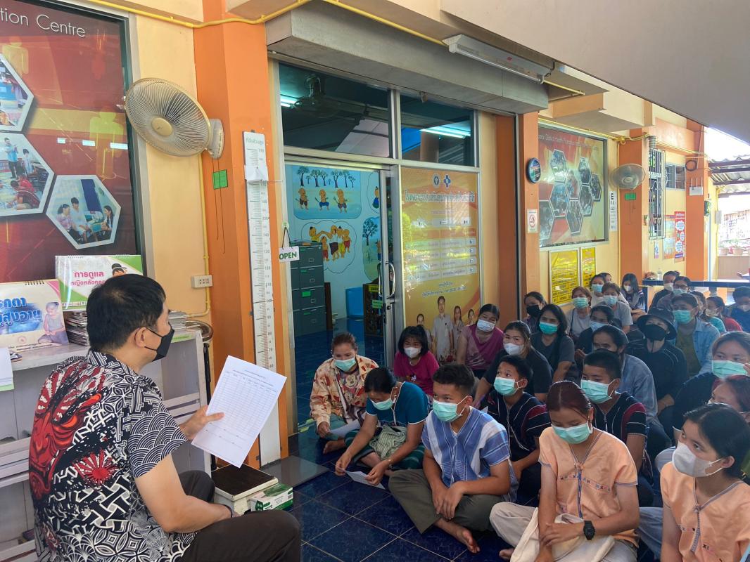 23/4/66 จนท.รพ.สต.บ้านสันป่าไร่ประชุมร่วมกับเครือข่ายคุ้มครองผู้บริโภคตำบลพระธาตุเพื่อหาแนวทางในการดำเนินการรณรงค์ให้ความรู้และตรวจหาสารโพลาร์ในน้ำมันทอดซ้ำและสารสเตียรอยด์ในยาแผนโบราณเนื่องในวันคุ้มครองผู้บริโภคไทย วันที่ 30 เมษายน 2566และประชุมร่วมกับเค