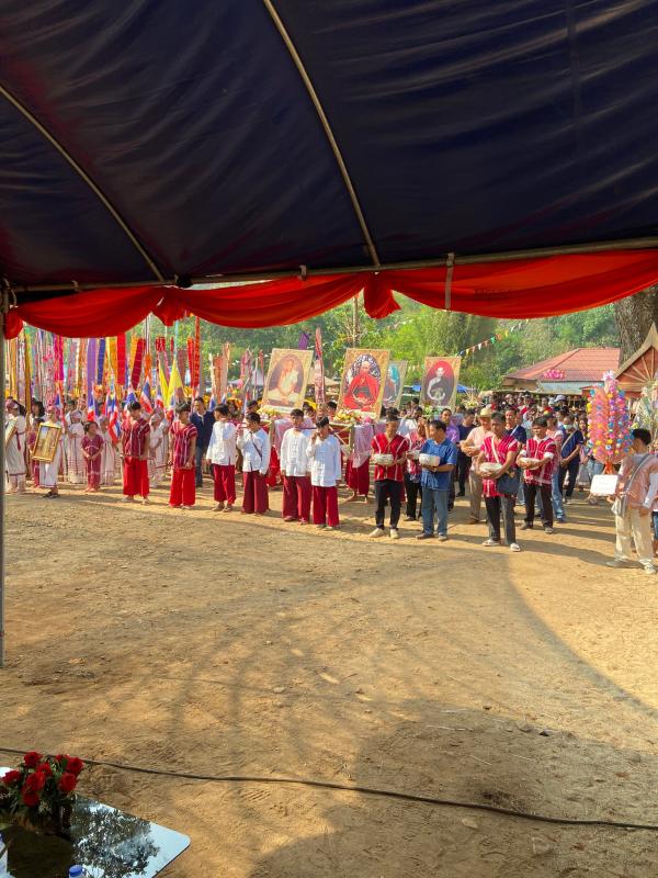 27/4/66 จนท.รพ.สต.บ้านสันป่าไร่ ร่วมงานประเพณีสรงน้ำพระธาตุ ประจำปี พ.ศ. 2566 จัดโดยองค์การบริหารส่วนตำบลพระธาตุ ณ สำนักสงฆ์บ้านตีนธาตุ