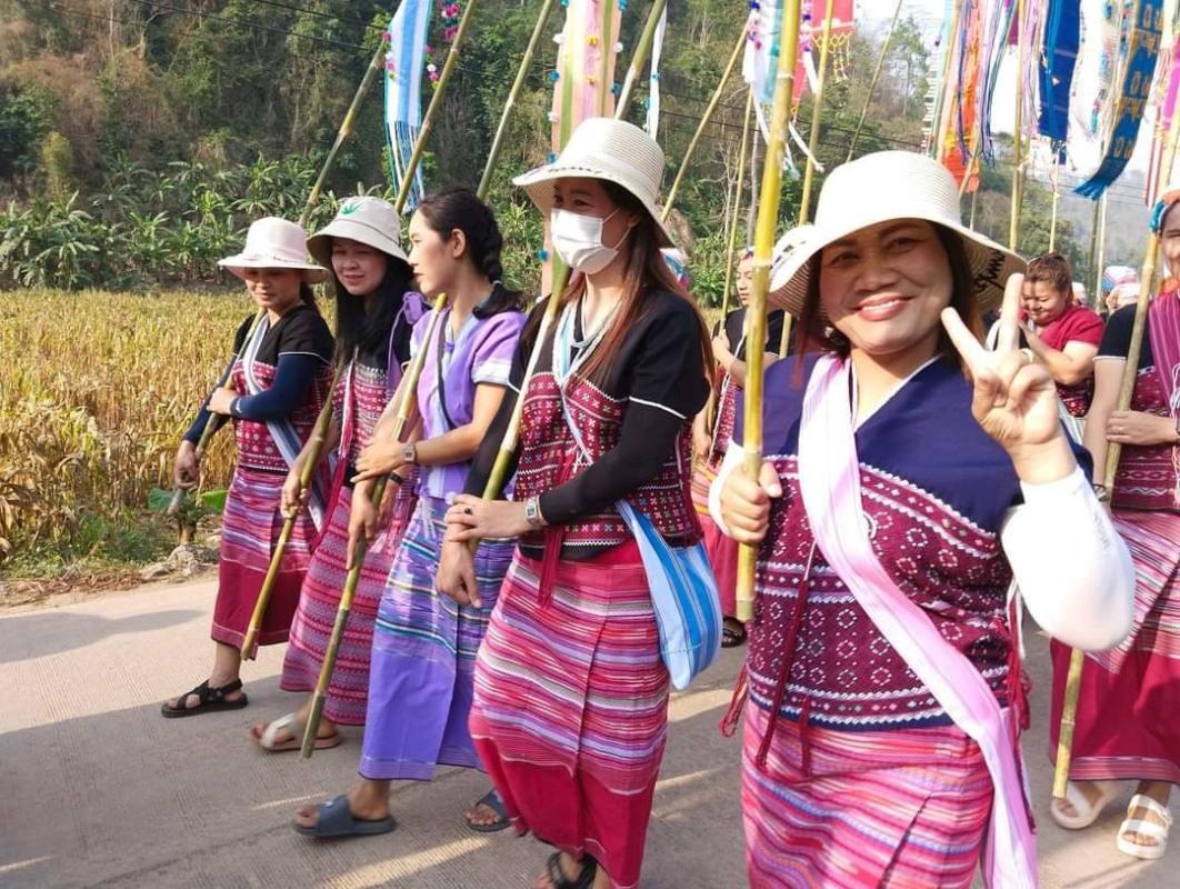 27/4/66 จนท.รพ.สต.บ้านสันป่าไร่ ร่วมงานประเพณีสรงน้ำพระธาตุ ประจำปี พ.ศ. 2566 จัดโดยองค์การบริหารส่วนตำบลพระธาตุ ณ สำนักสงฆ์บ้านตีนธาตุ