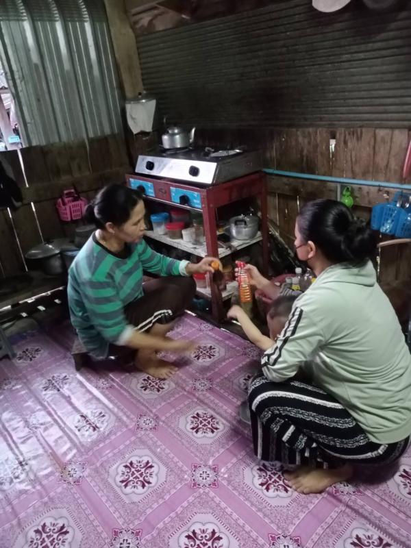 30/4/66 รพ.สต.บ้านสันป่าไร่ร่วมกับอาสาสมัครสาธารณสุขม.2บ้านตีนธาตุ,ม.3บ้านป่าไร่เหนือ,ม.5บ้านสันป่าไร่และศูนย์พัฒนาเด็กเล็กบ้านป่าไร่เหนือรณรงค์ให้ความรู้ประชาชนในเขตรับผิดชอบและนักเรียนเกี่ยวกับการเลือกซื้ออาหาร  การดูวันหมดอายุและการดูเลข อย. เนื่องในวั