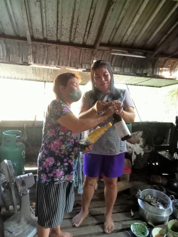 30/4/66 รพ.สต.บ้านสันป่าไร่ร่วมกับอาสาสมัครสาธารณสุขม.2บ้านตีนธาตุ,ม.3บ้านป่าไร่เหนือ,ม.5บ้านสันป่าไร่และศูนย์พัฒนาเด็กเล็กบ้านป่าไร่เหนือรณรงค์ให้ความรู้ประชาชนในเขตรับผิดชอบและนักเรียนเกี่ยวกับการเลือกซื้ออาหาร  การดูวันหมดอายุและการดูเลข อย. เนื่องในวั