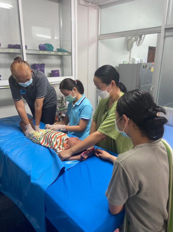 10/5/66 ช่วงเช้า รพ.สต.บ้านสันป่าไร่ ฉีดวัคซีนเด็กอายุ 0-5 ปี,ตรวจสุขภาพช่องปาก/เคลือบฟลูออไรด์,เจาะเลือดตรวจ hct ,จ่ายยา para/ferrous syr ,ยืนยันตัวตน(Authen) จำนวน 30 ราย