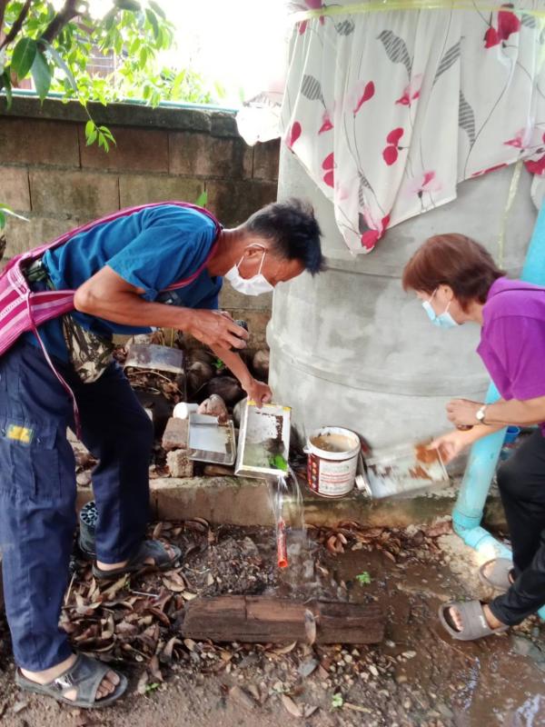 18/5/66 รพ.สต.บ้านสันป่าไร่ร่วมกับอาสาสมัครสาธารณสุขในเขตรับผิดชอบ 3 หมู่บ้าน รณรงค์สำรวจและทำลายแหล่งเพาะพันธ์ลูกน้ำยุงลาย ครั้งที่ 2 ประจำเดือนพฤษภาคม 2566