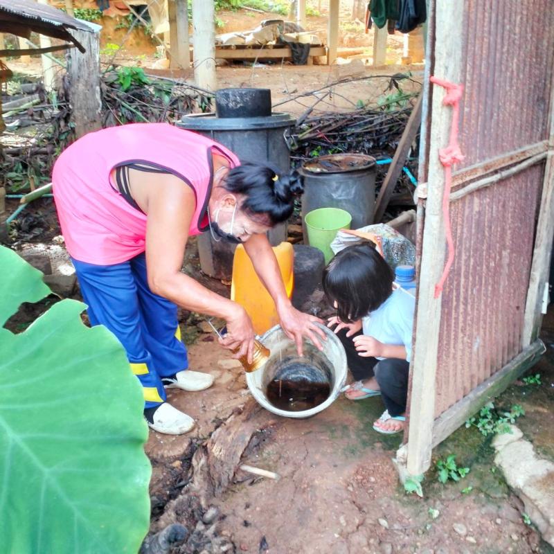 5/6/66 จนท.รพ.สต.บ้านสันป่าไร่ ร่วมกับผู้นำชุมชน ชาวบ้านและอาสาสมัครสาธารณสุขหมู่ที่ 2 บ้านตีนธาตุ หมู่ที่ 3 บ้านป่าไร่เหนือและหมู่ที่ 5 บ้านสันป่าไร่ พัฒนาสิ่งแวดล้อมภายในชุมชนและรณรงค์สำรวจและทำลายแหล่งเพาะพันธ์ลูกน้ำยุงลาย เนื่องในวันสิ่งแวดล้อมโลก