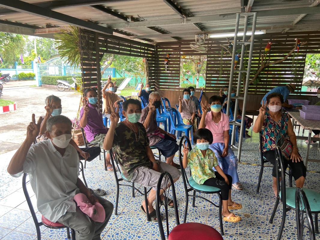 7/6/66 ช่วงเช้า รพ.สต.บ้านสันป่าไร่ รณรงค์ฉีดวัคซีนป้องกันไข้หวัดใหญ่ กลุ่มเสี่ยง รอบแรก มีผู้มารับบริการ 106 ราย รอบต่อไป(วันที่21)กลุ่มเด็กอายุ 6 เดือน ถึง 2ปี 11เดือน