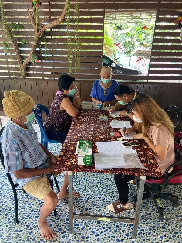 9/6/66 รพ.สต.บ้านสันป่าไร่ร่วมกับรพ.แม่ระมาด ให้บริการตรวจตา ตรวจVA , PH  , วัดความดันลูกตาและรับแว่นตา ในผู้สูงอายุ จำนวน 23 คน