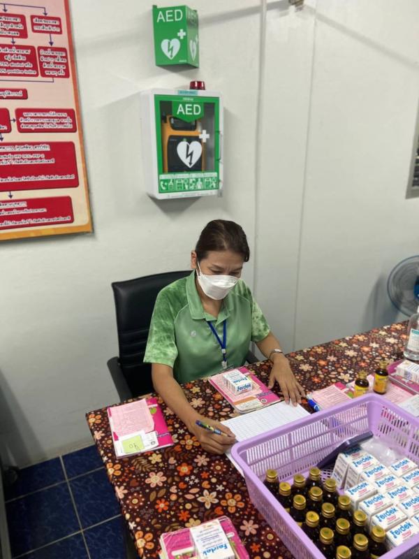 14/6/66 รพ.สต.บ้านสันป่าไร่ ให้บริการฉีดวัคซีน , เคลือบฟลูออไรด์ , เจาะเลือดตรวจ hct , จ่ายยา para syr และ ferrous syr เด็ก อายุ 0-5 ปี จำนวน 28 ราย