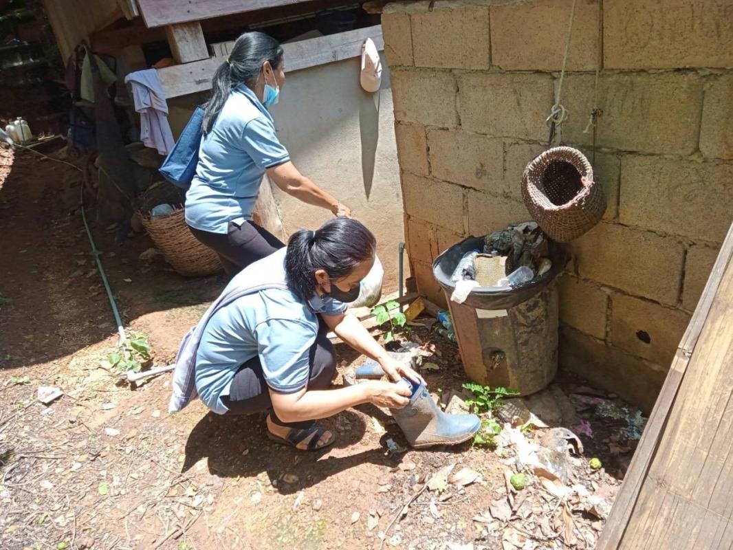 17/6/66 รพ.สต.บ้านสันป่าไร่ร่วมกับเครือข่ายควบคุม ป้องกันโรคติดต่อ จัดอบรมให้ความรู้แก่ประชาชนหมู่ที่3 บ้านป่าไร่เหนือ ในโครงการรณรงค์ป้องกัน ควบคุมโรคไข้เลือดออก โดยมีวิทยากรจากรพ.แม่ระมาด มาให้ความรู้และแลกเปลี่ยนประสบการณ์ในการป้องกันและควบคุมโรคไข้เลื