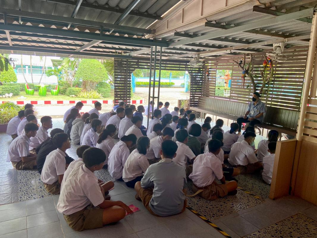 19/6/66 จนท.รพ.สต.บ้านสันป่าไร่ให้ความรู้แก่นักเรียนชั้นมัธยมศึกษาปีที่1-3 รร.บ้านสันป่าไร่ เรื่องการควบคุมป้องกันโรคไข้เลือดออก โรคมาลาเรีย โรคโควิดและงานสุขภาพจิต พร้อมทั้งให้คำปรึกษาเด็กนักเรียนที่มีปัญหาด้านสุขภาพจิต