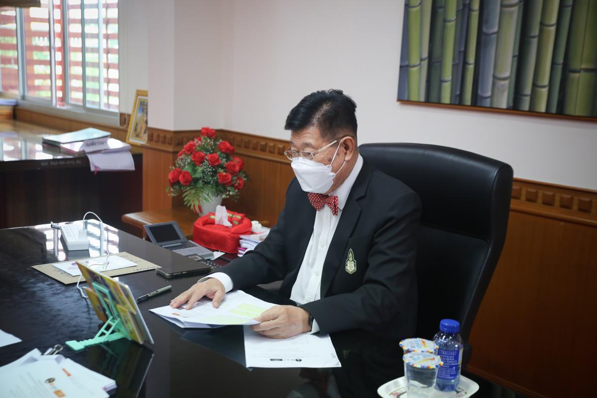 นายกองค์การบริหารส่วนจังหวัดตาก และผู้อำนวยการอุทยานธรณีไม้กลายเป็นหินจังหวัดตาก พร้อมด้วยเจ้าหน้าที่ องค์การบริหารส่วนจังหวัดตาก เข้าร่วมการประชุมรับฟังความคิดเห็นเกี่ยวกับระบบกลไกการบริหารจัดการเครือข่ายการท่องเที่ยว